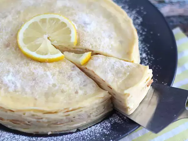 Recept Torta z limoninimi palačinkami