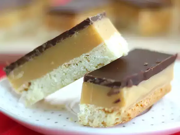 Recept Domači twix ali shortbread millionaire