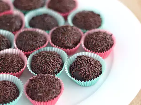 Recept Brigadeiro, majhne brazilske slaščice