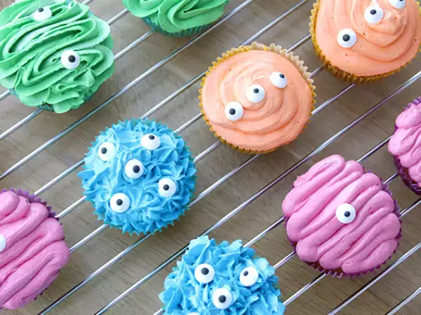 Recept Monster cupcakes za noč čarovnic