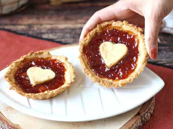 Recept Jagodna marmelada valentinove torte: romantične domače dobrote