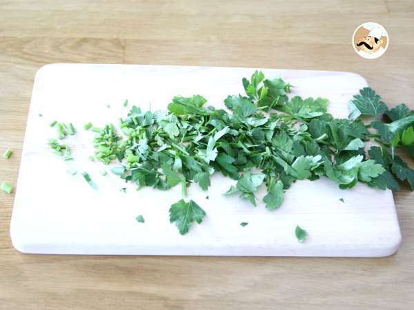 Česnov in peteršiljev kruh - Priprava korak 2