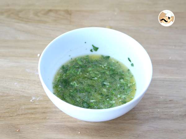 Česnov in peteršiljev kruh - Priprava korak 4