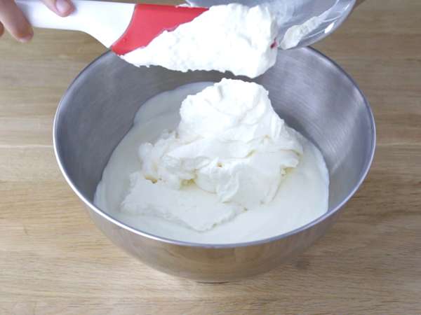 Sladoled iz jogurta in malin - Priprava korak 3