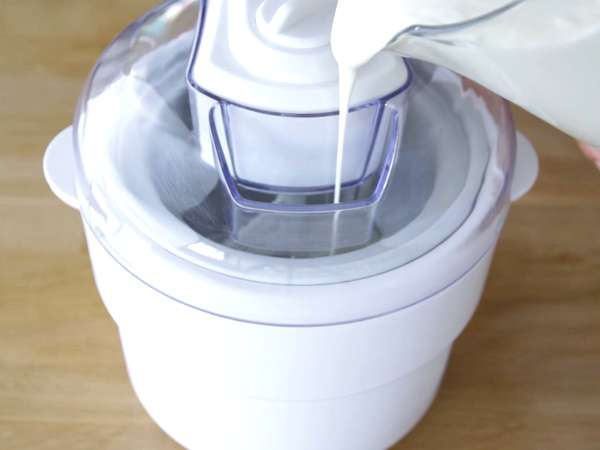 Sladoled iz jogurta in malin - Priprava korak 7