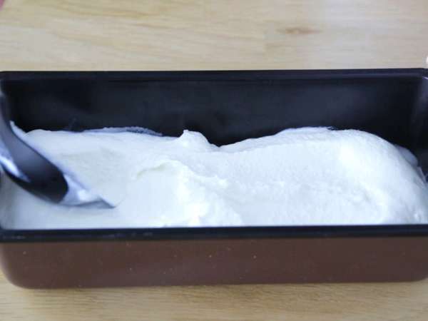 Sladoled iz jogurta in malin - Priprava korak 9