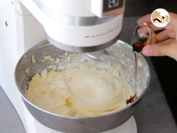 Monster cupcakes za noč čarovnic - Priprava korak 7