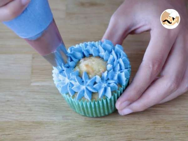 Monster cupcakes za noč čarovnic - Priprava korak 13