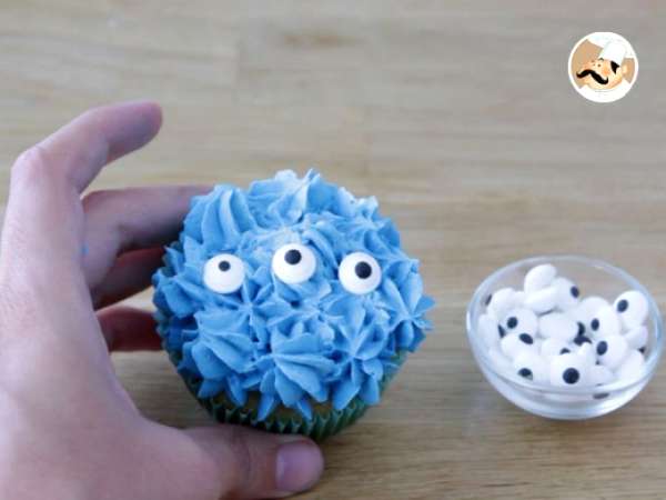 Monster cupcakes za noč čarovnic - Priprava korak 14