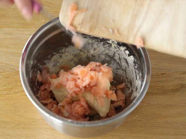 Štruklji z dimljenim lososom in koprom - Priprava korak 3