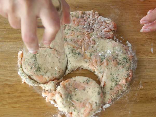 Štruklji z dimljenim lososom in koprom - Priprava korak 4