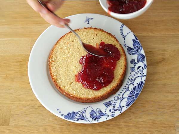 Victoria Sponge Cake - Priprava korak 5