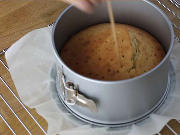 Tres Leches torta s tremi mleki - Priprava korak 8