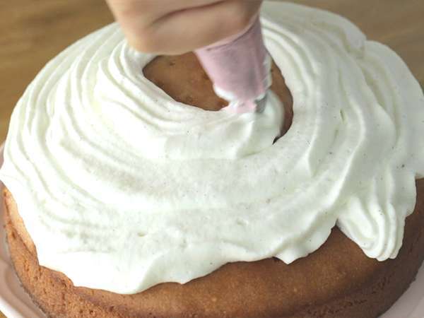 Tres Leches torta s tremi mleki - Priprava korak 10