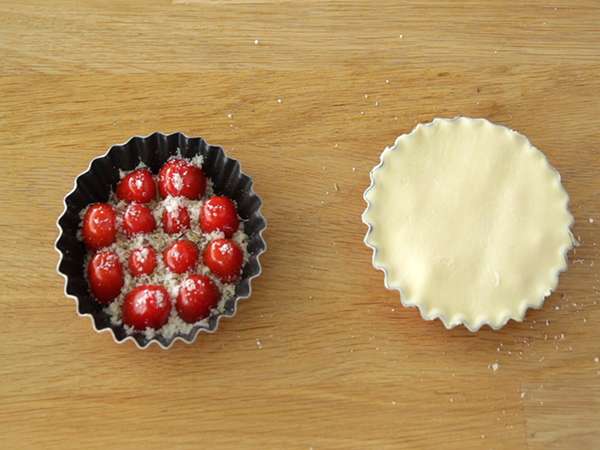 Tarte iz češnjevega paradižnika tatin - Priprava korak 4