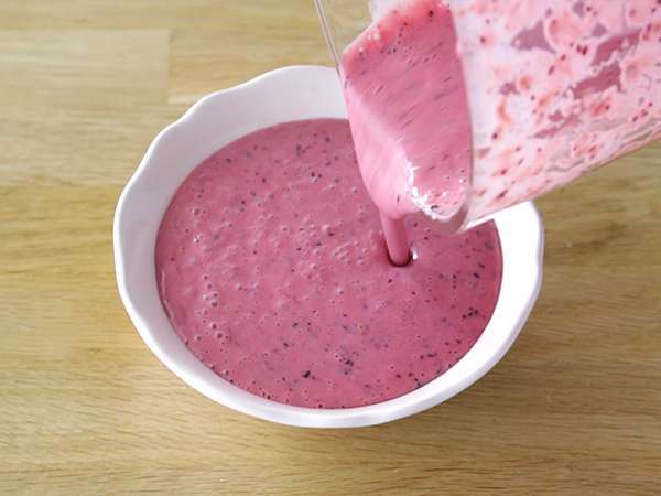 Rdeča sadna skleda za smoothie - Priprava korak 2