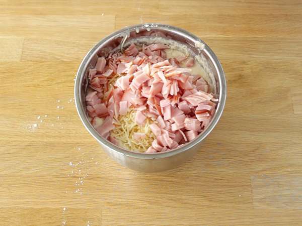 Vaflji s slanino, comtéjem in krompirjem - Priprava korak 3