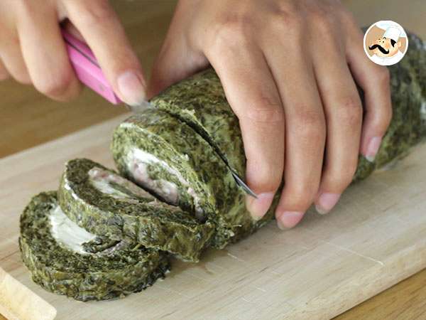 Zvitki s špinačo, šunko in francosko klobaso - Priprava korak 7