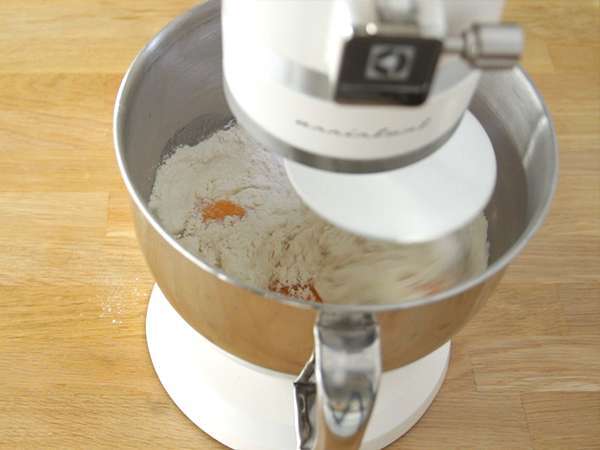 Zlati, puhasti brioš - Priprava korak 2