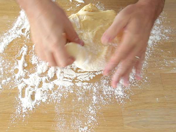 Zlati, puhasti brioš - Priprava korak 5