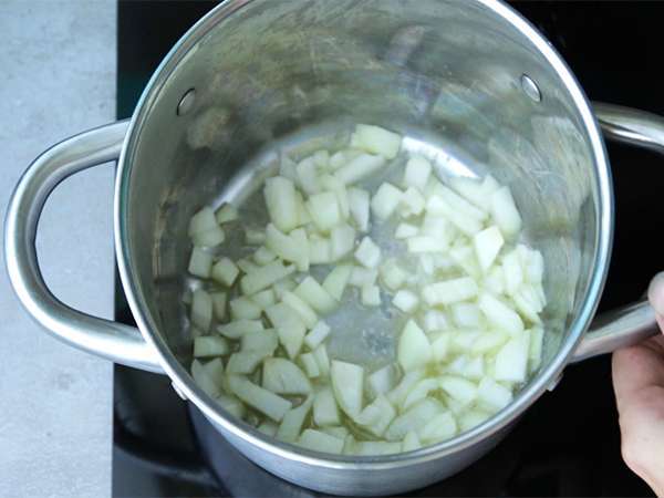 Kremna gobova juha - Priprava korak 1