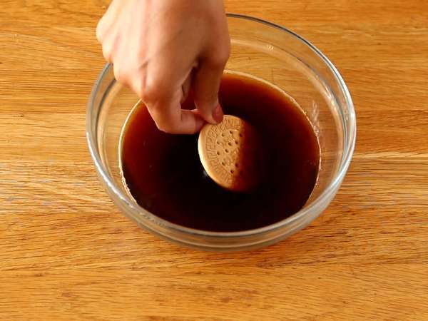 Portugalski biskvitni kolač, bolo de bolacha - Priprava korak 2