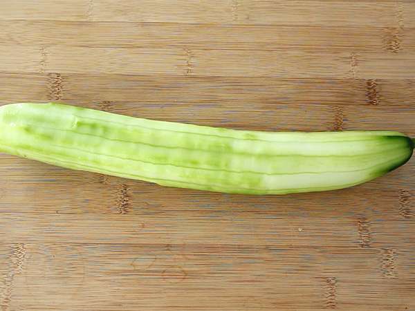 Veganski keksi s kumarami in humusom - Priprava korak 1