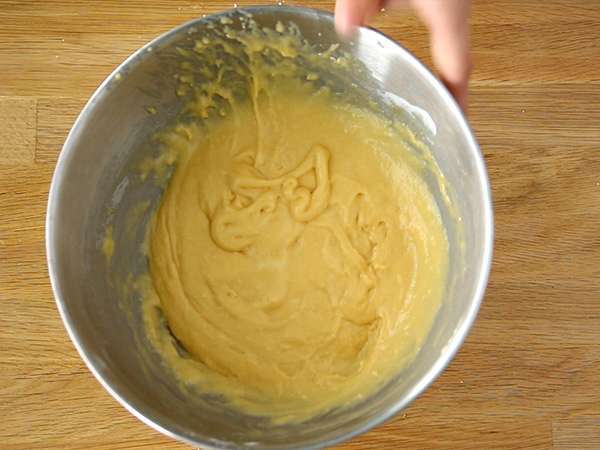 Far breton s suhimi slivami - Priprava korak 2