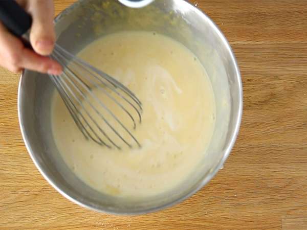 Far breton s suhimi slivami - Priprava korak 3