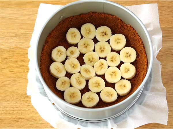 Torta iz banan, banan in karamele - Priprava korak 2