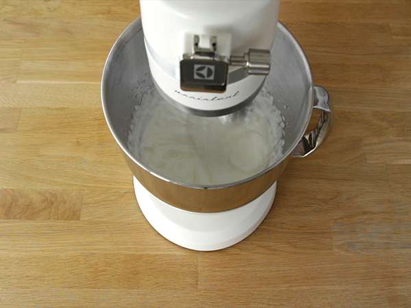 Torta iz banan, banan in karamele - Priprava korak 6