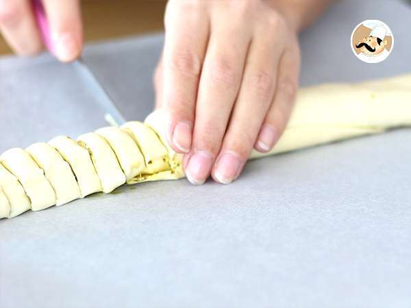 Venček iz listnatega testa s pestom za aperitiv - Priprava korak 2