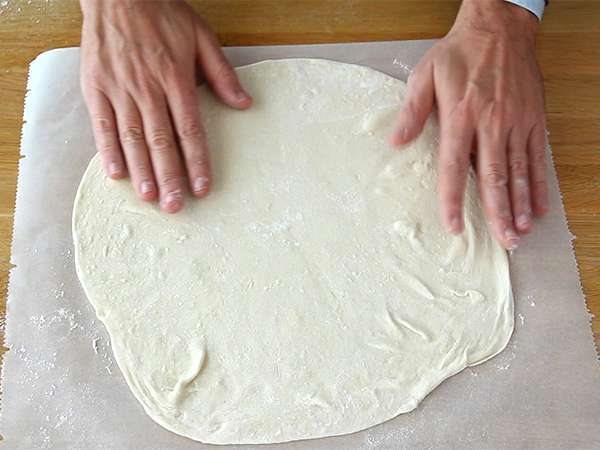 Chausson z raclettejem, savojsko kalzono - Priprava korak 1