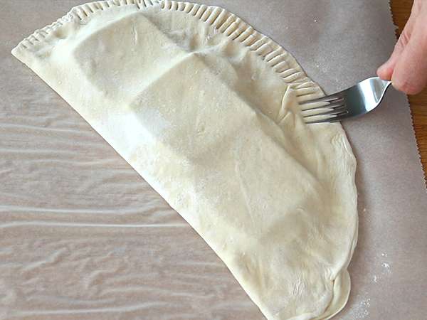 Chausson z raclettejem, savojsko kalzono - Priprava korak 4