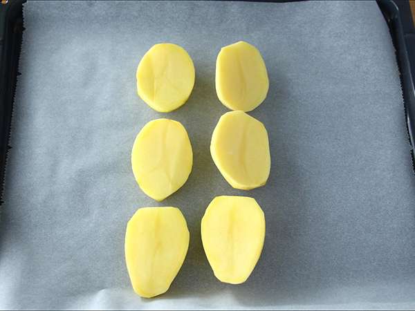 Sendvič s krompirjem raclette - Priprava korak 1