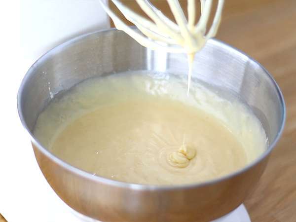 Slastno vlažna torta s kondenziranim mlekom - Priprava korak 2