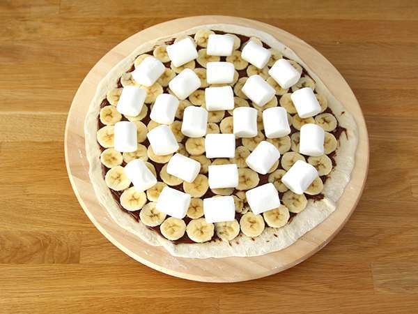 Sladka banana in čokoladna pica - Priprava korak 3