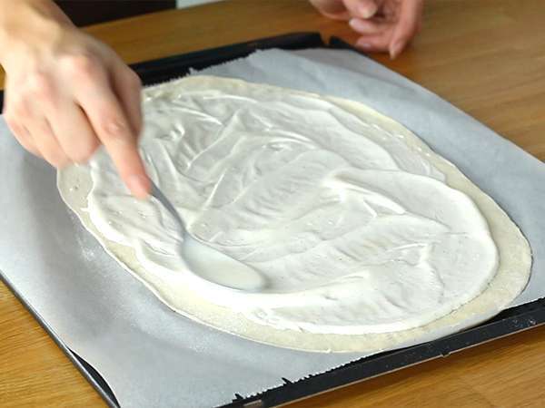 Flammekueche, alzaški flambirani kolač - Priprava korak 2