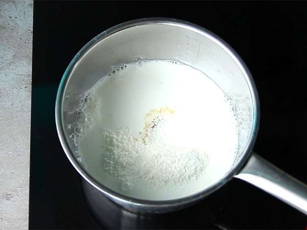 Veganska kokosova panna cotta - Priprava korak 1