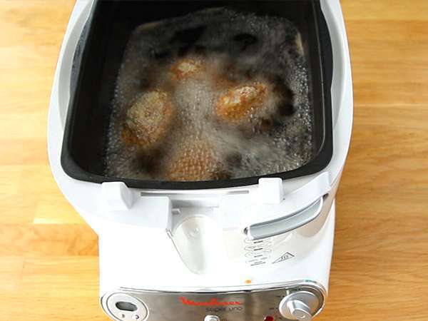 Scotch eggs - jajca v prahu po škotsko - Priprava korak 4