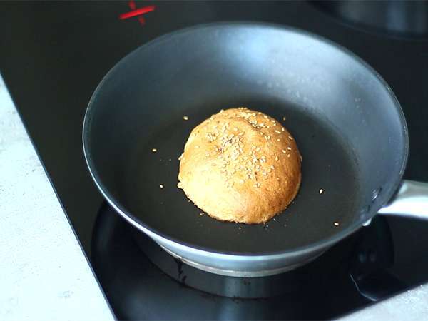 Hiter in enostaven domači burger - Priprava korak 1