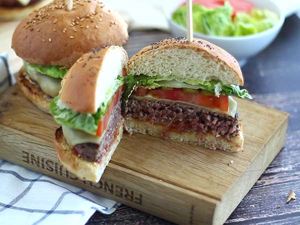 Hiter in enostaven domači burger - Priprava korak 7