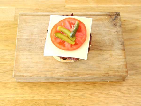 Vegetarijanski burger z rdečim fižolom - Priprava korak 8