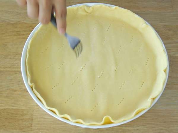 Enostaven jagodni tart - Priprava korak 1