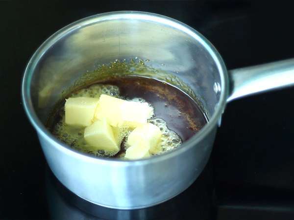 Karamelni in čokoladni tartleti - Priprava korak 3