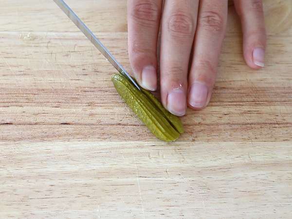 Hrenovka z rilletami in kumaricami - Priprava korak 3