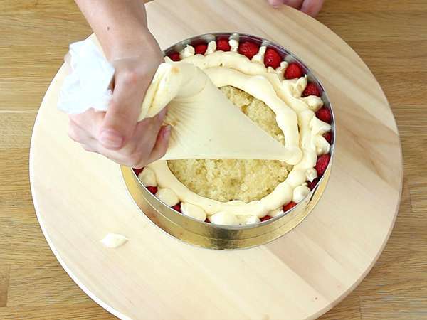 Fraisier (recept po korakih) - Priprava korak 12