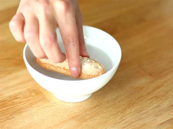 Hitro in enostavno jagodno pecivo - Priprava korak 1