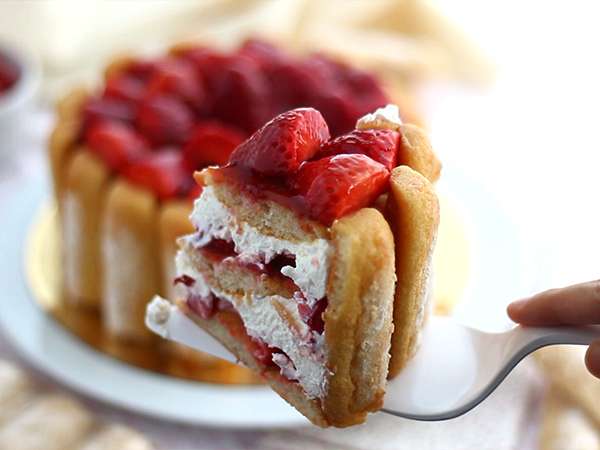 Hitro in enostavno jagodno pecivo - Priprava korak 8