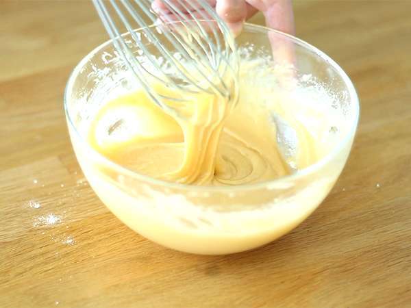 Češnjev clafoutis, izjemno topljiva klasika - Priprava korak 1